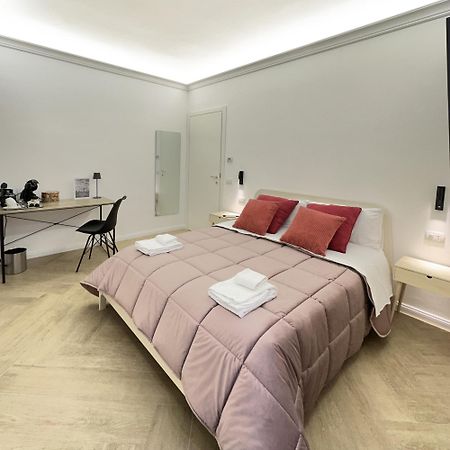 Vicki Vomero Rooms - Napoli Buitenkant foto