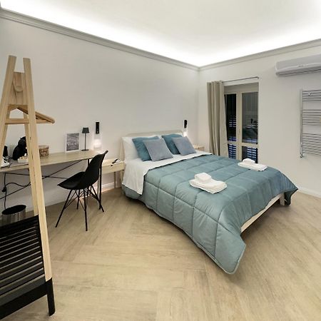 Vicki Vomero Rooms - Napoli Buitenkant foto